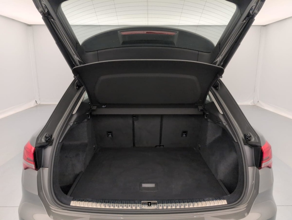 AUDI Q3 35 TDI 150 ch S tronic 7 Design - ref: 1-402662 - Photo 11