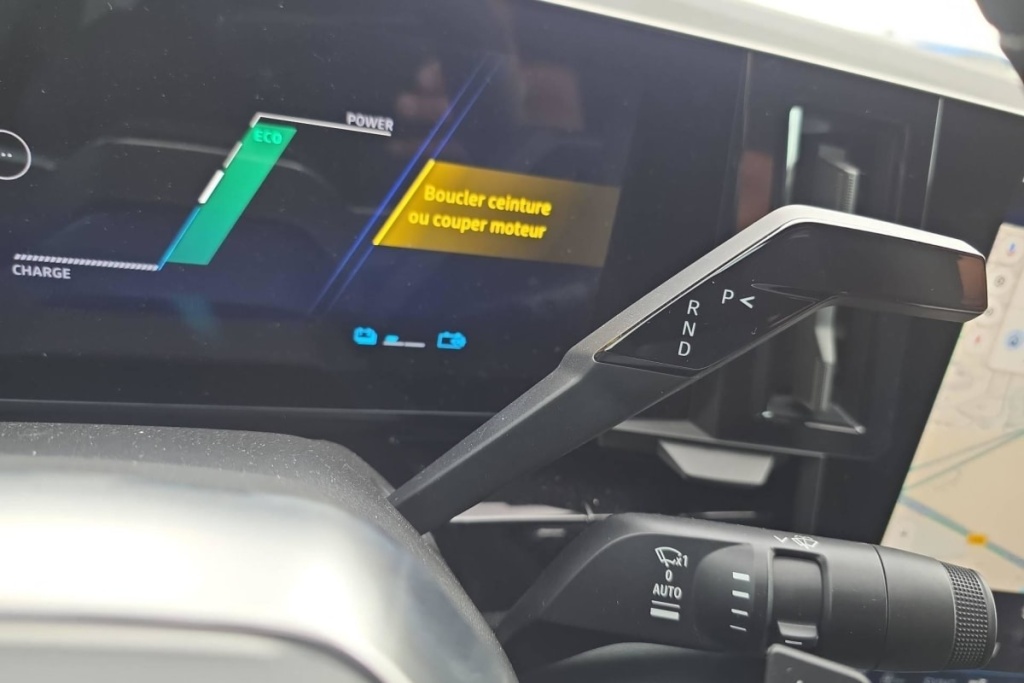 RENAULT Rafale E-Tech full hybrid 200ch esprit Alpine - ref: 1-402681 - Photo 16