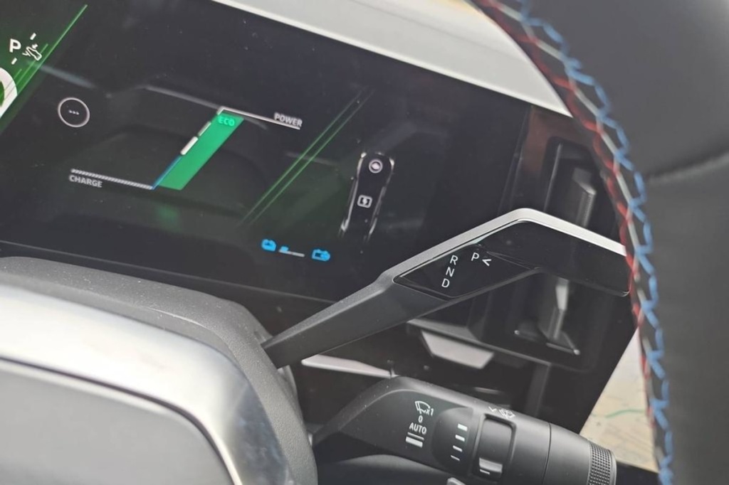 RENAULT Rafale E-Tech full hybrid 200ch esprit Alpine - ref: 1-402695 - Photo 16