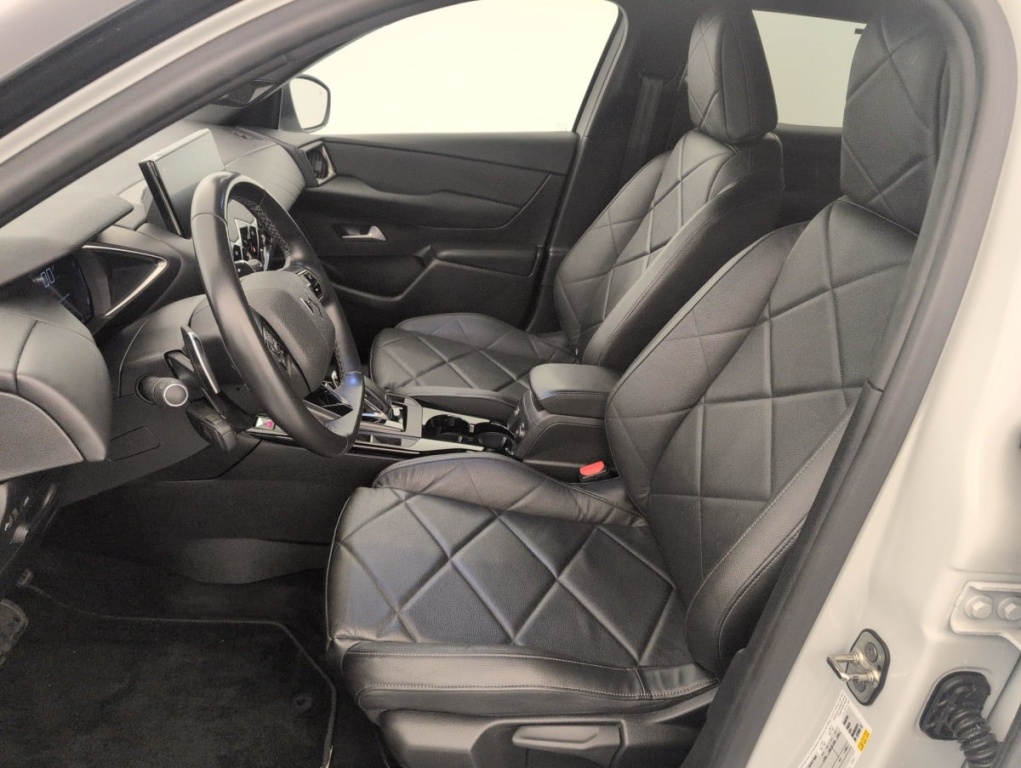 DS DS3 Crossback PURETECH 130 EAT8 CONNECTED CHIC - ref: 1-403777 - Photo 17