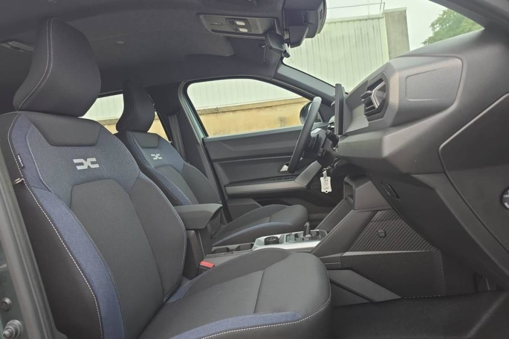 DACIA Duster Hybrid-G 150 4x4 Expression - ref: 1-404717 - Photo 9