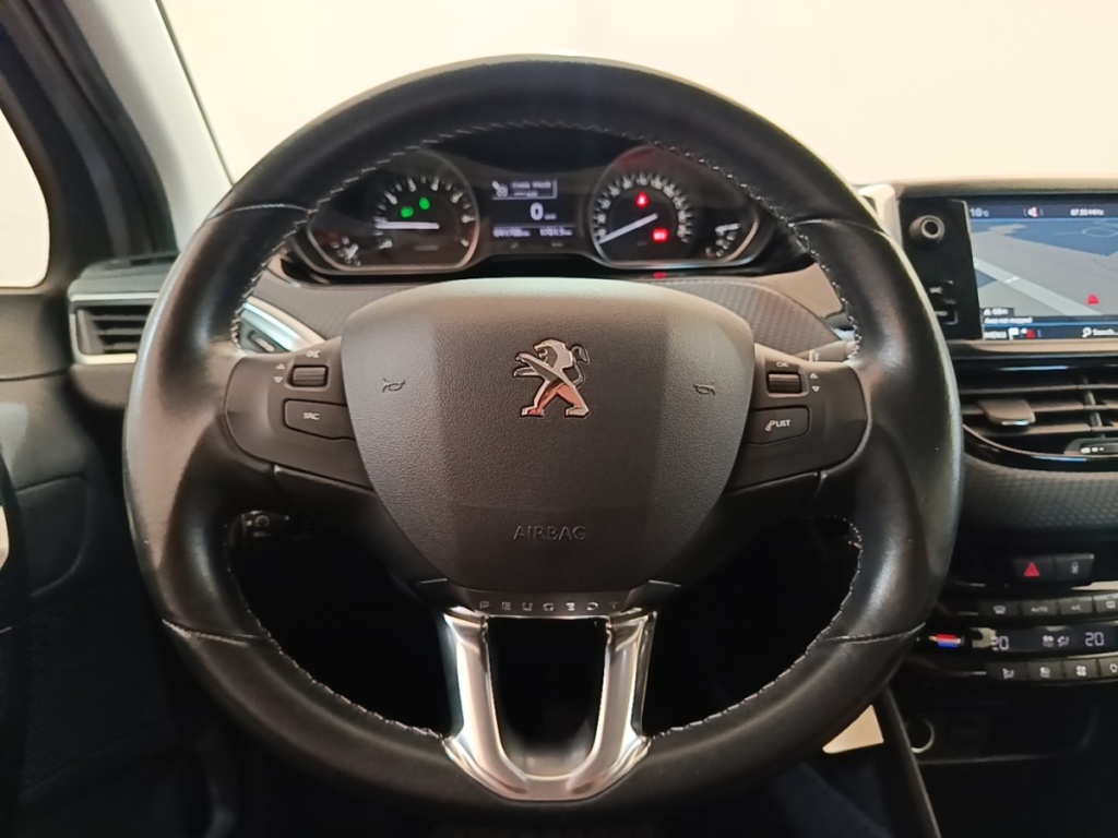 PEUGEOT 208 Puretech 82 ALLURE - ref: 13-4187758 - Photo 20