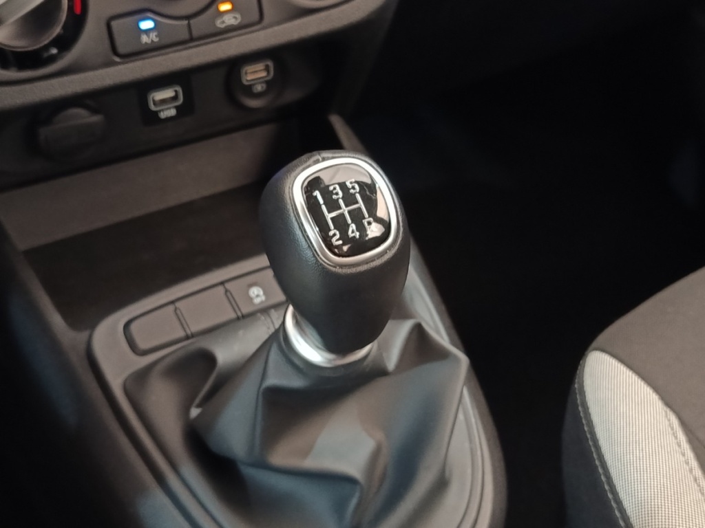 HYUNDAI i10 (3) 1.0 67 ECO INTUITIVE - ref: 13-4206107 - Photo 9