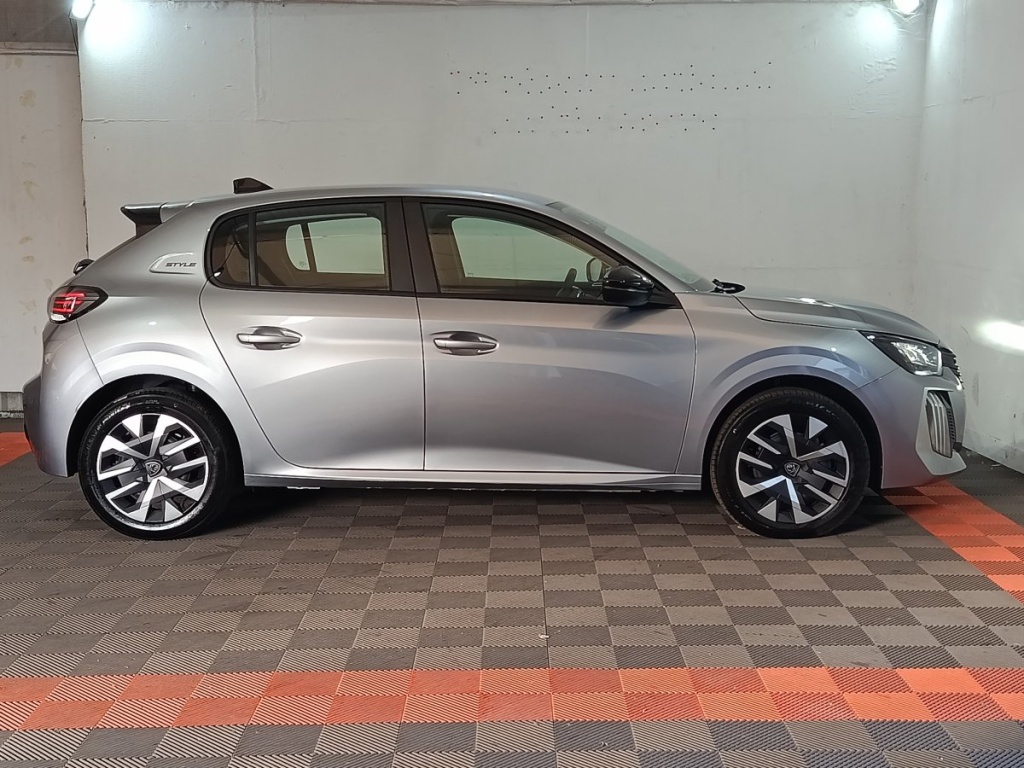 PEUGEOT 208 Hybrid 100 e-DCS6 Style - ref: 13-4225375 - Photo 5