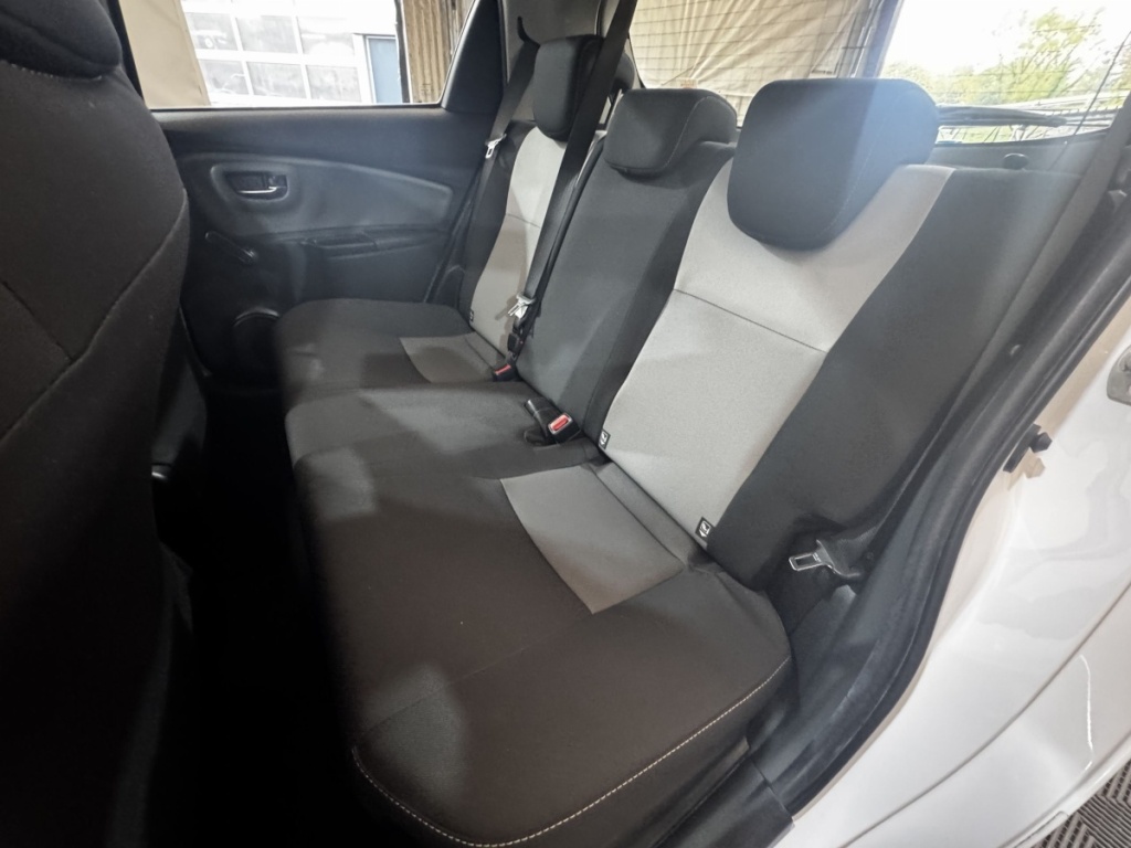 TOYOTA Yaris 1.5 Hybride 100h France Business - ref: 13-4242329 - Photo 12