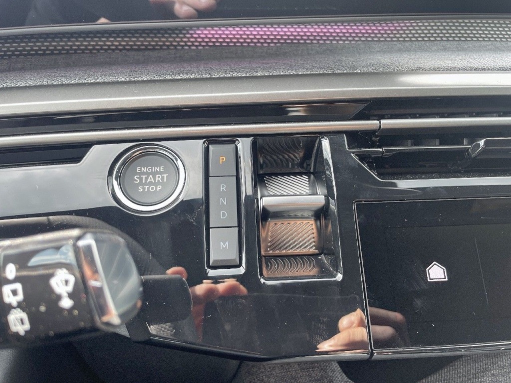 PEUGEOT 5008 1.2 HYBRID 145CH E-DCS6 GT - ref: 2-755196 - Photo 6
