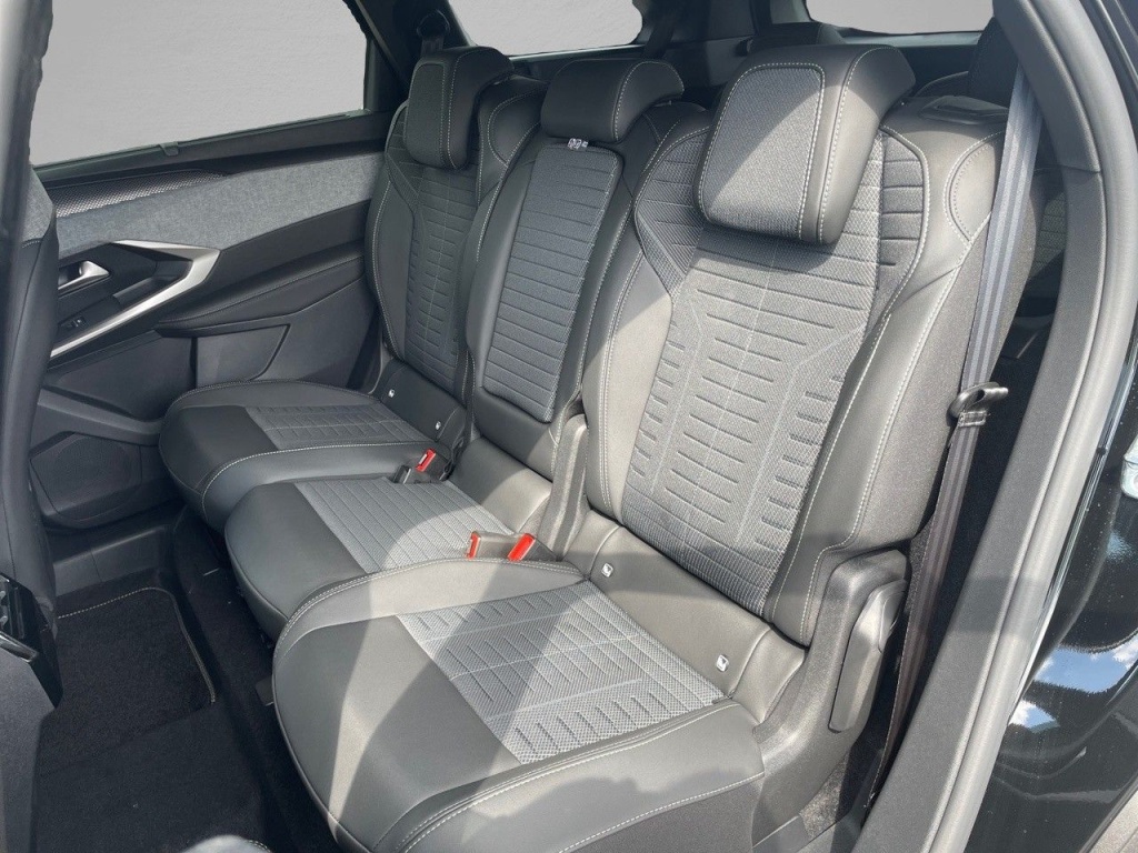 PEUGEOT 5008 1.2 HYBRID 145CH E-DCS6 GT - ref: 2-755196 - Photo 8