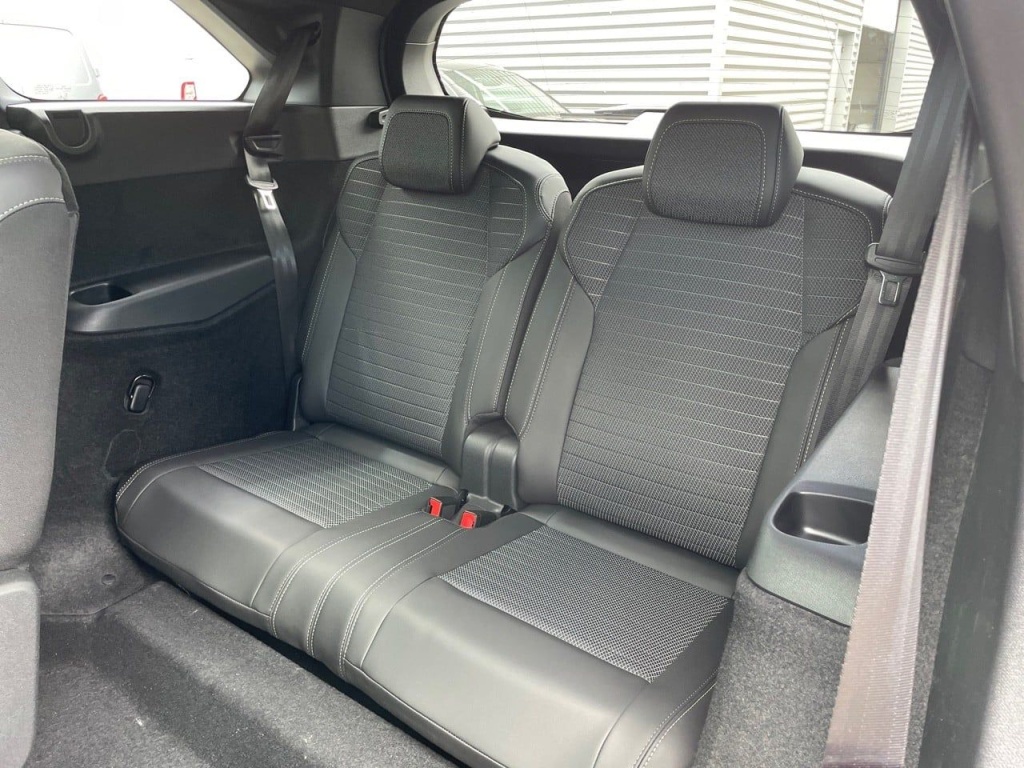 PEUGEOT 5008 1.2 HYBRID 145CH E-DCS6 GT - ref: 2-766274 - Photo 9
