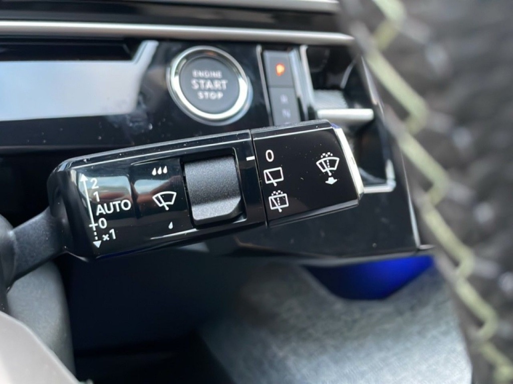 PEUGEOT 5008 1.2 HYBRID 145CH E-DCS6 GT - ref: 2-766276 - Photo 10