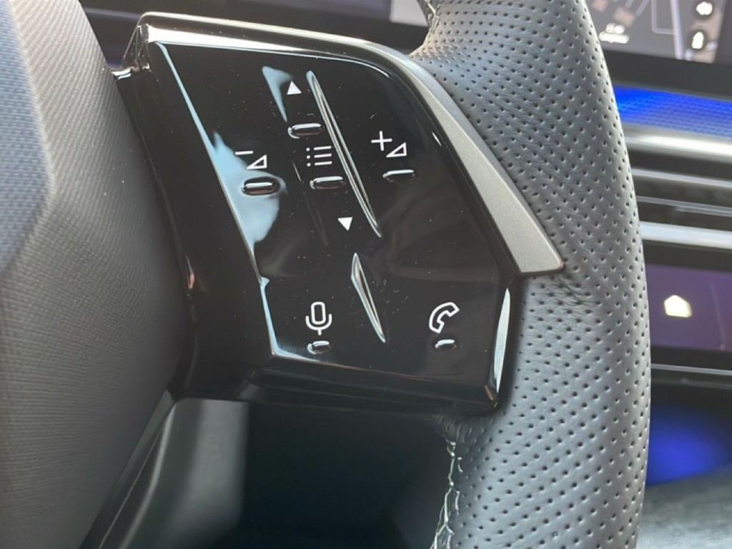 PEUGEOT 5008 1.2 HYBRID 145CH E-DCS6 GT - ref: 2-766276 - Photo 16