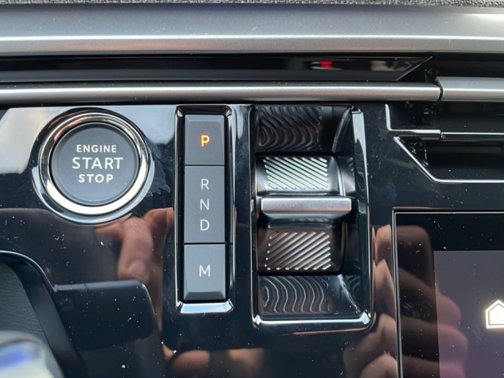 PEUGEOT 5008 1.2 HYBRID 145CH E-DCS6 GT - ref: 2-766276 - Photo 6