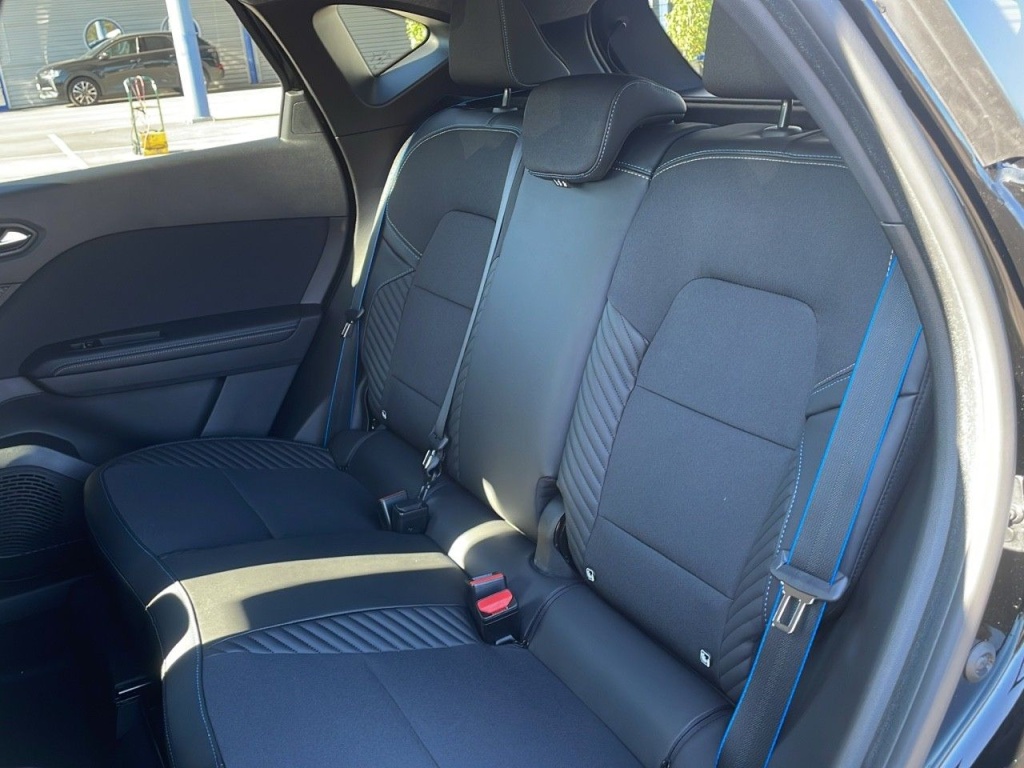 RENAULT Captur 1.6 E-TECH F.HYBRID 145  ESPRIT ALPINE - ref: 2-775300 - Photo 8