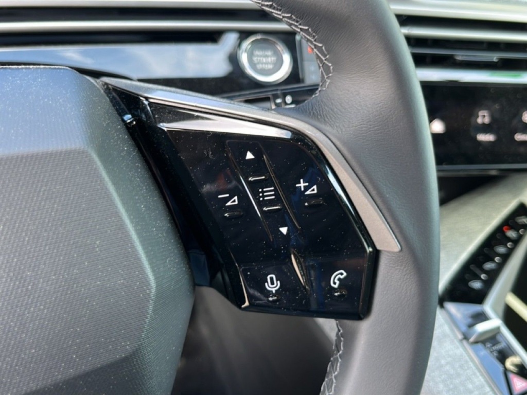 PEUGEOT 5008 1.2 HYBRID 145CH E-DCS6 ALLURE - ref: 2-808660 - Photo 15