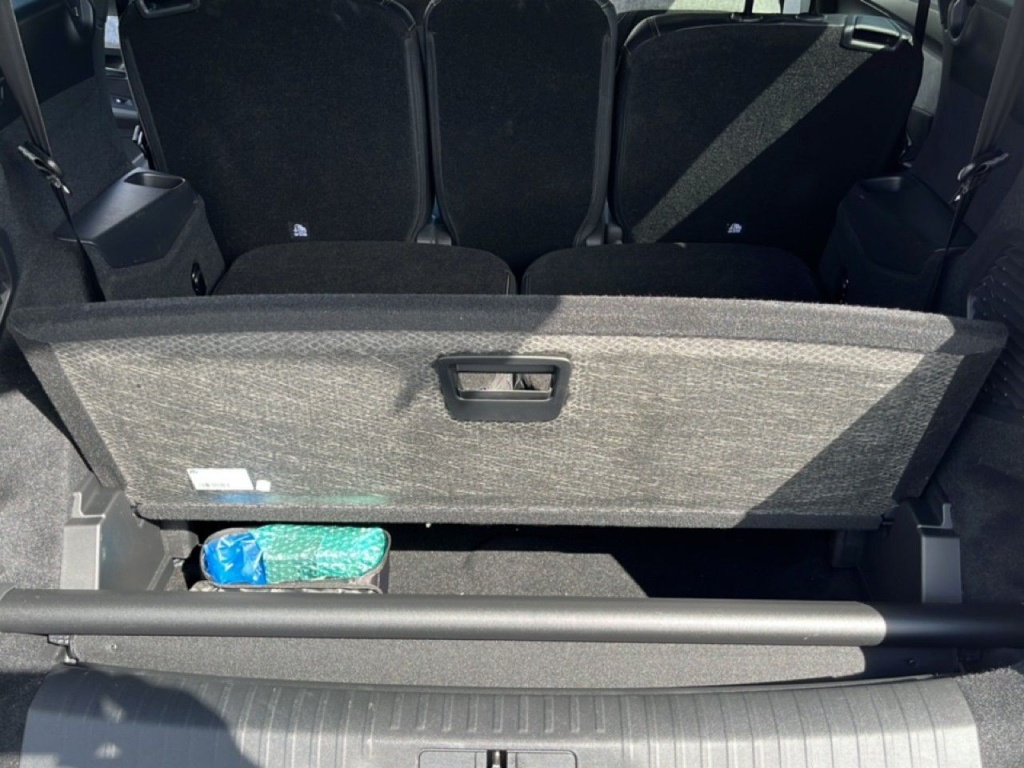 PEUGEOT 5008 1.2 HYBRID 145CH E-DCS6 ALLURE - ref: 2-808660 - Photo 8