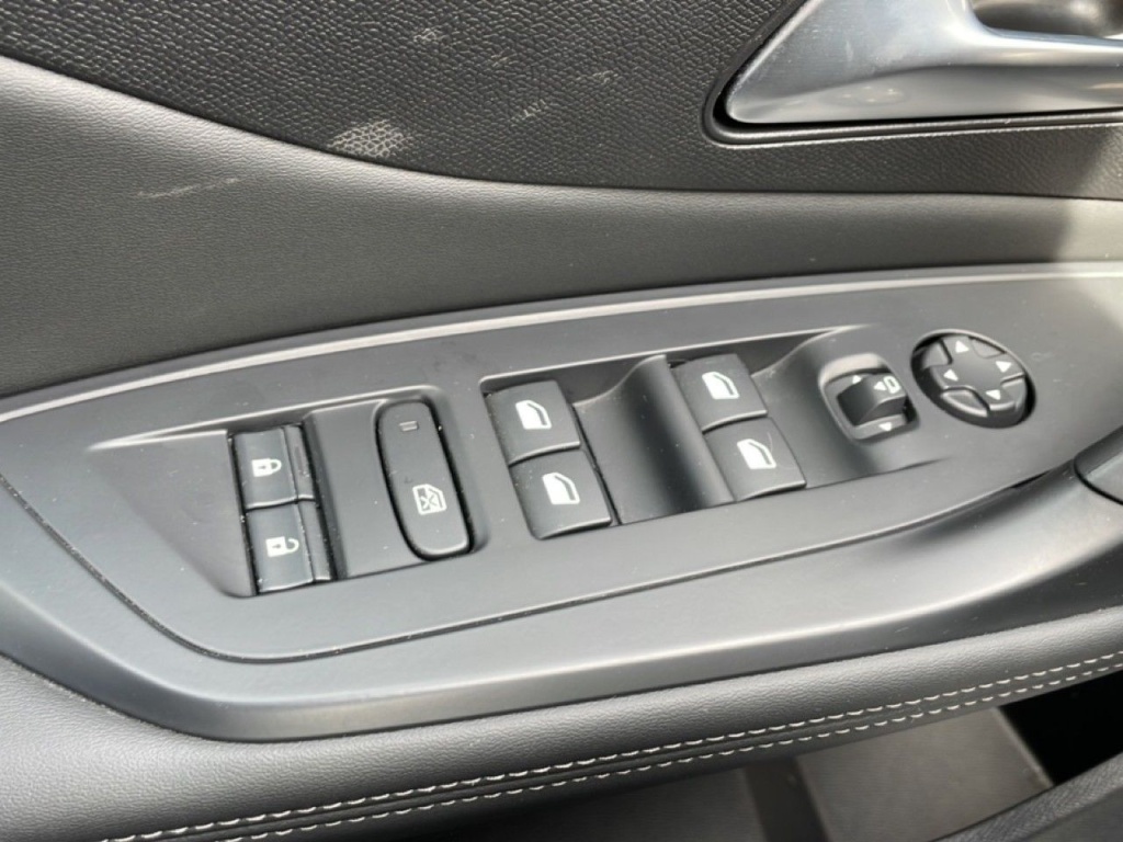 PEUGEOT 308 SW HYBRID 145CH e-DCS6 ALLURE - ref: 2-808965 - Photo 17