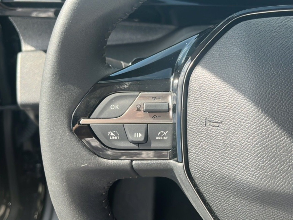 PEUGEOT 308 HYBRID 145CH E-DCS6 ALLURE - ref: 2-818881 - Photo 11