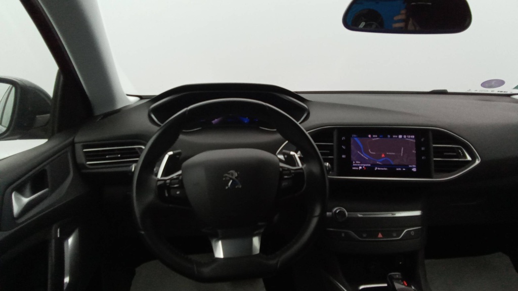 PEUGEOT 308 Allure ESSENCE 130 EAT8 ALLURE - ref: 5-1338501 - Photo 14