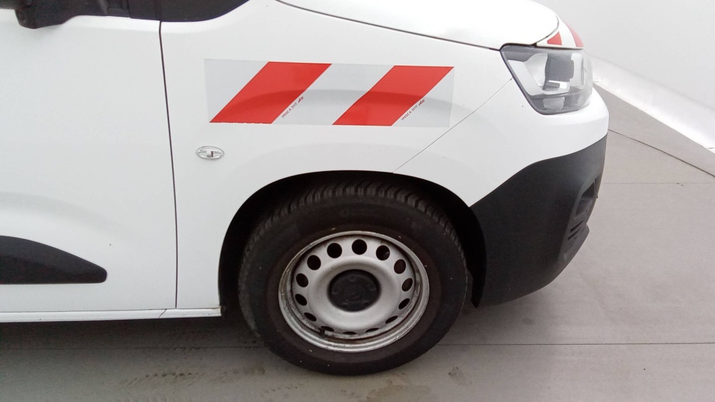 CITROEN Berlingo Van WORKER M 1000 ESSENCE 130 EAT8 WORKER 3PL +GPS +PDC AR/AV - ref: 5-1338625 - Photo 11