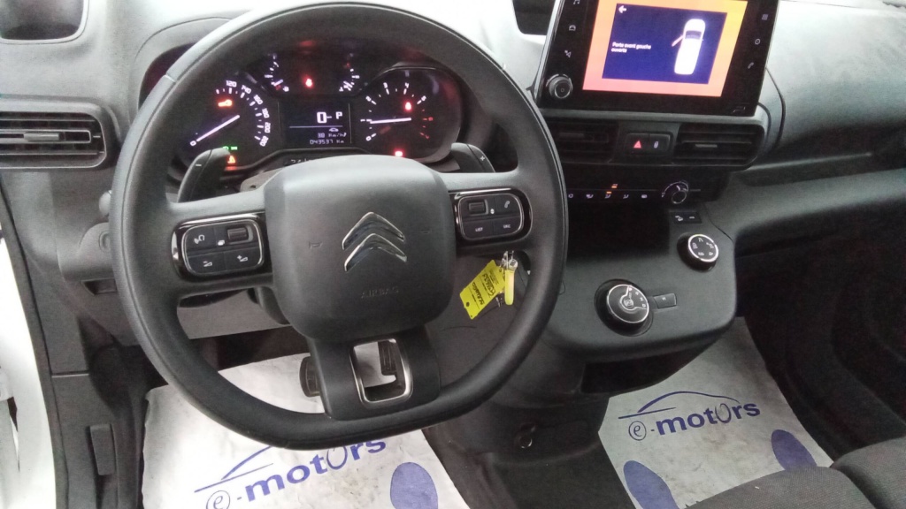 CITROEN Berlingo Van WORKER M 1000 ESSENCE 130 EAT8 WORKER 3PL +GPS +PDC AR/AV - ref: 5-1338625 - Photo 14