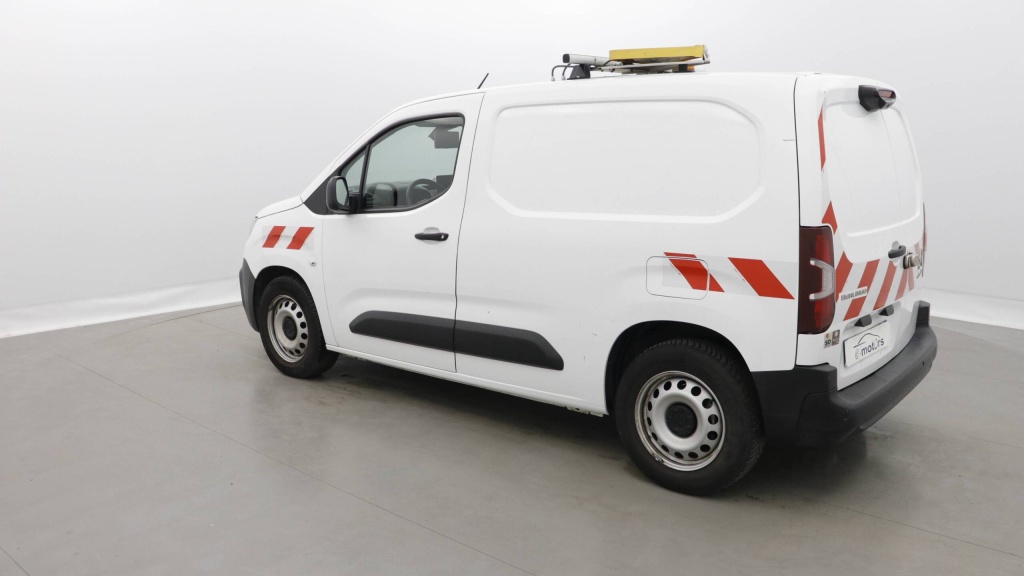 CITROEN Berlingo Van WORKER M 1000 ESSENCE 130 EAT8 WORKER 3PL +GPS +PDC AR/AV - ref: 5-1338625 - Photo 4