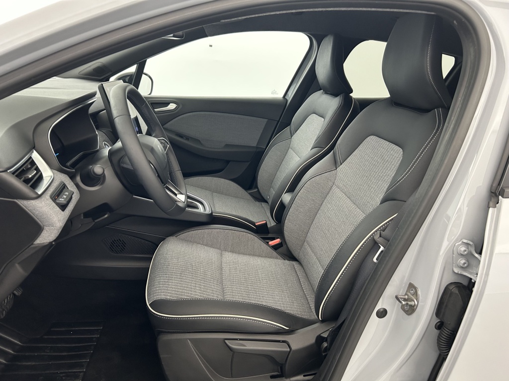 RENAULT Clio Techno E-Tech full hybrid 145 - ref: 6-2971x252429 - Photo 9