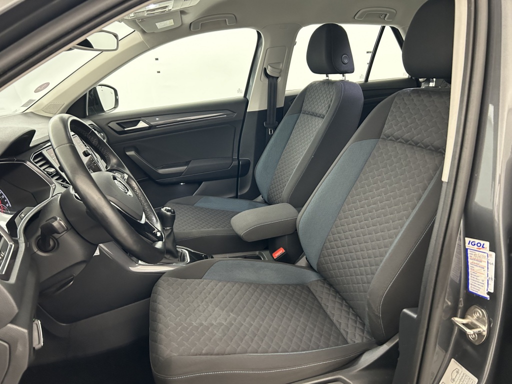 VOLKSWAGEN T-Roc Lounge 1.0 TSI 115 Start/Stop BVM6 - ref: 6-2971x252553 - Photo 13