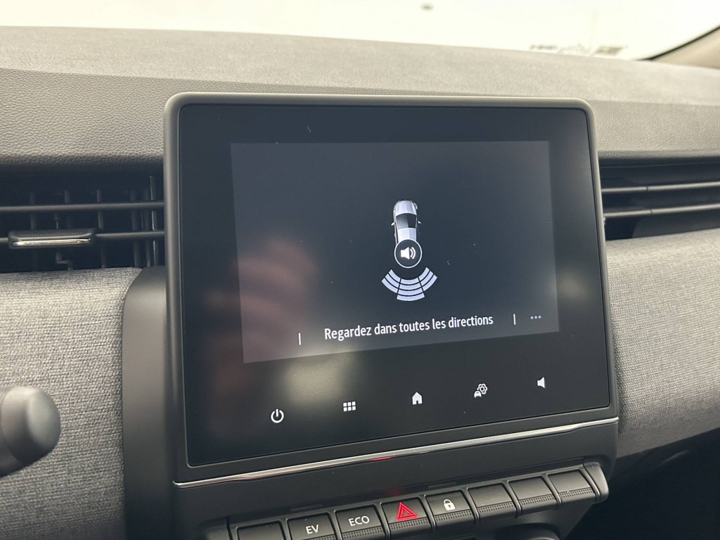 RENAULT Clio Evolution E-Tech full hybrid 145 - ref: 6-2971x252808 - Photo 19