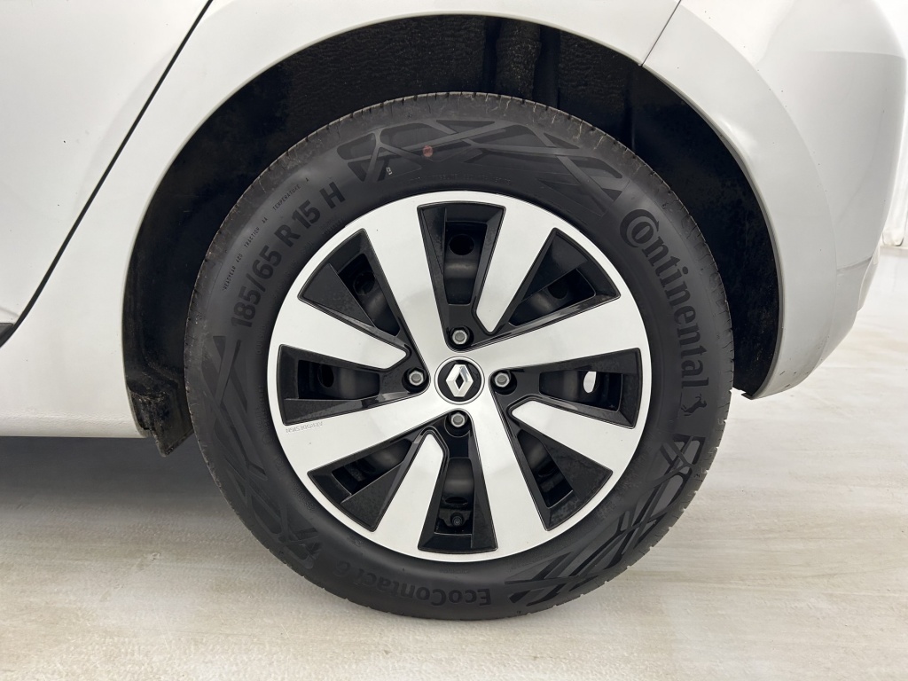 RENAULT Clio Equilibre TCe 90 - ref: 6-2971x254976 - Photo 20