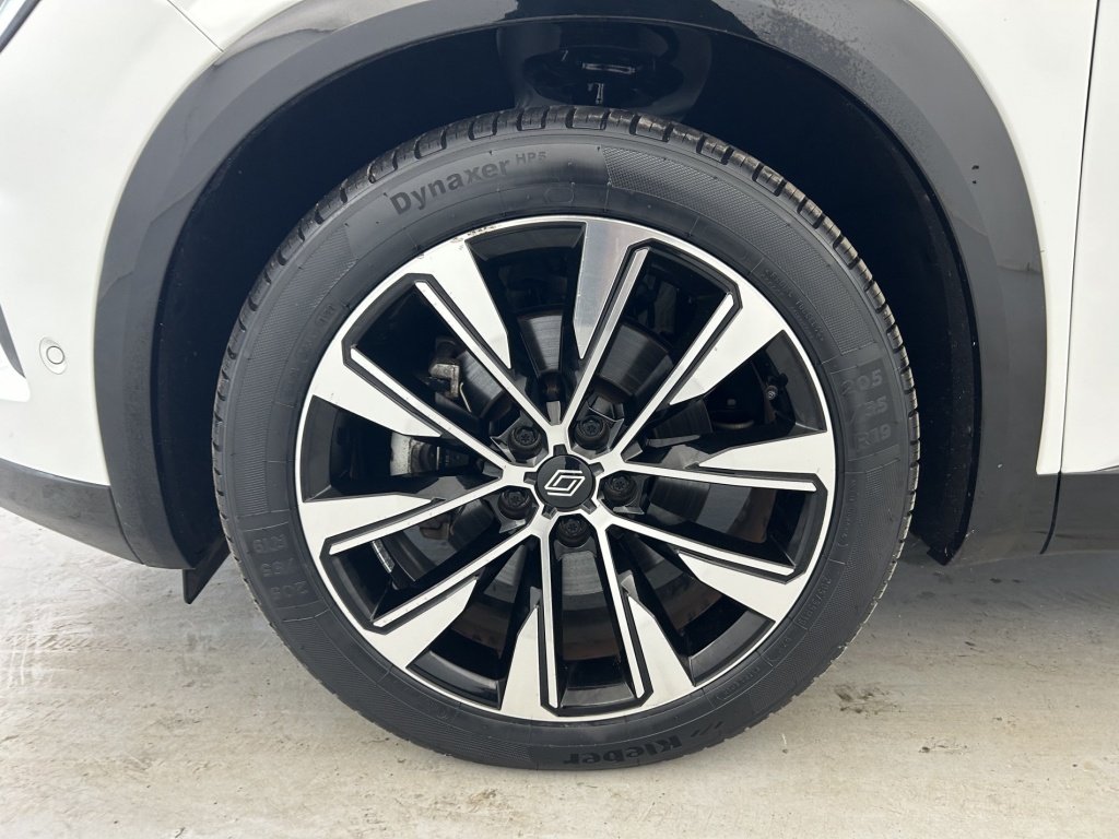 RENAULT Austral Techno E-Tech hybrid 200 - ref: 6-2971x255403 - Photo 19