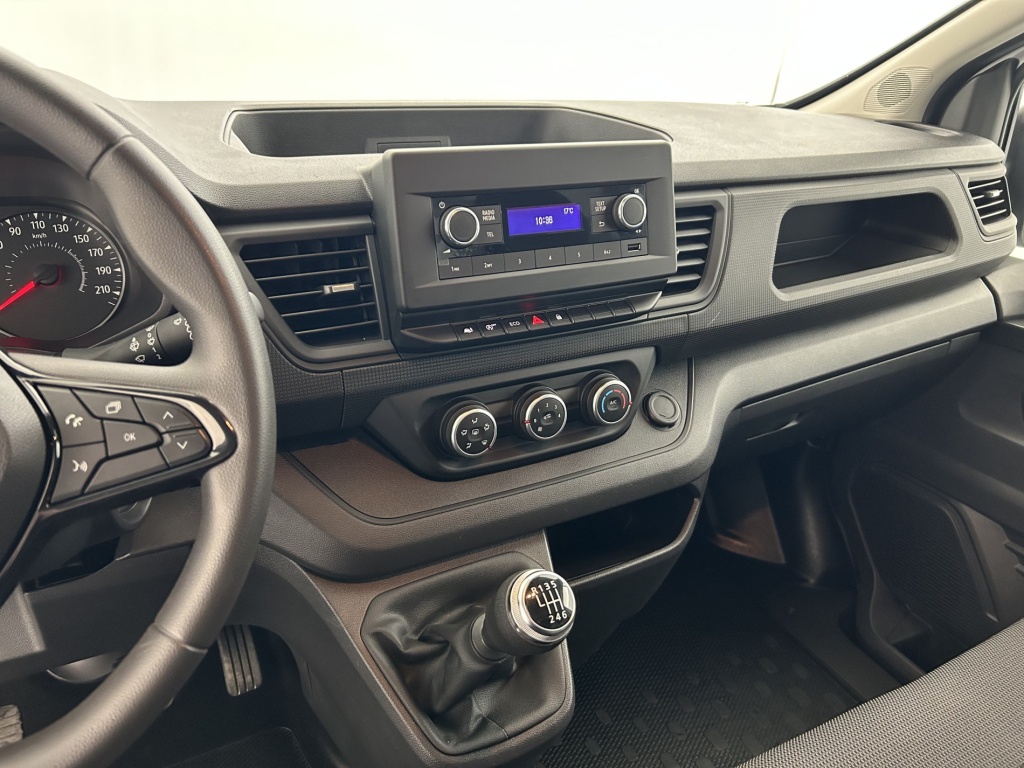 RENAULT Trafic ADVANCE FG BLUE DCI 130 L1H1 3T GSR2 - ref: 6-2971x257657 - Photo 12