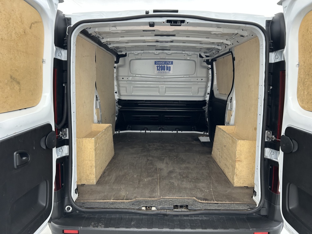 RENAULT Trafic ADVANCE FG BLUE DCI 130 L1H1 3T GSR2 - ref: 6-2971x257657 - Photo 18