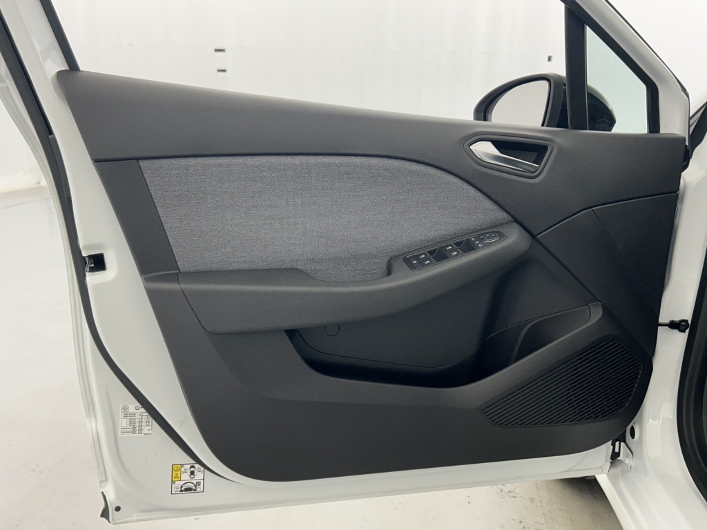 RENAULT Clio Techno TCe 90 ch GSR2 - ref: 6-2971x261391 - Photo 11