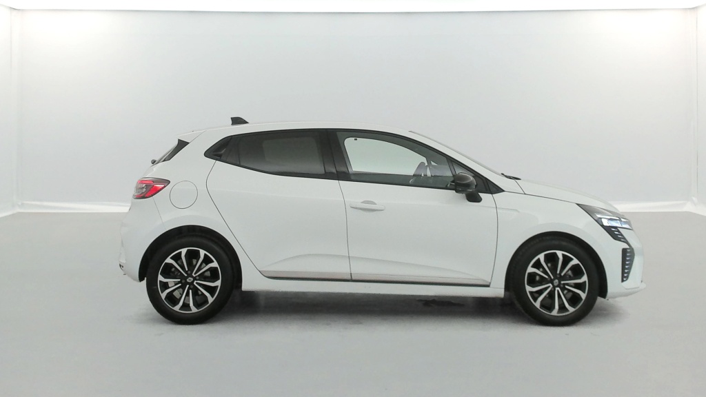 RENAULT Clio Techno TCe 90 ch GSR2 - ref: 6-2971x261391 - Photo 6