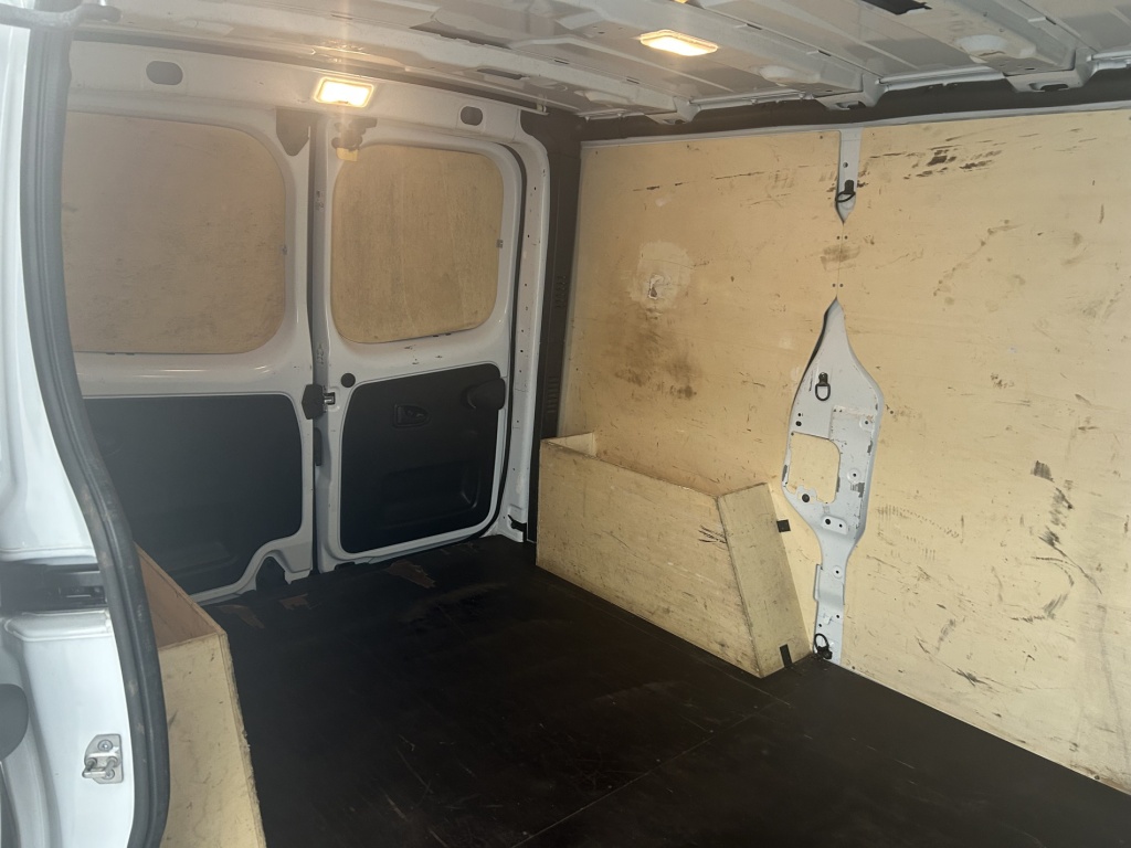 RENAULT Trafic ADVANCE FG BLUE DCI 130 L1H1 3T GSR2 - ref: 6-2971x262158 - Photo 16