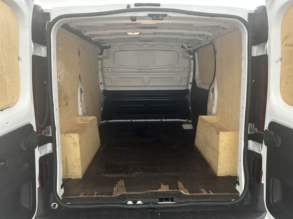 RENAULT Trafic ADVANCE FG BLUE DCI 130 L1H1 3T GSR2 - ref: 6-2971x262158 - Photo 18