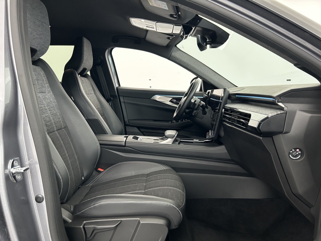 RENAULT Austral Techno E-Tech hybrid 200 - ref: 6-2971x262704 - Photo 14