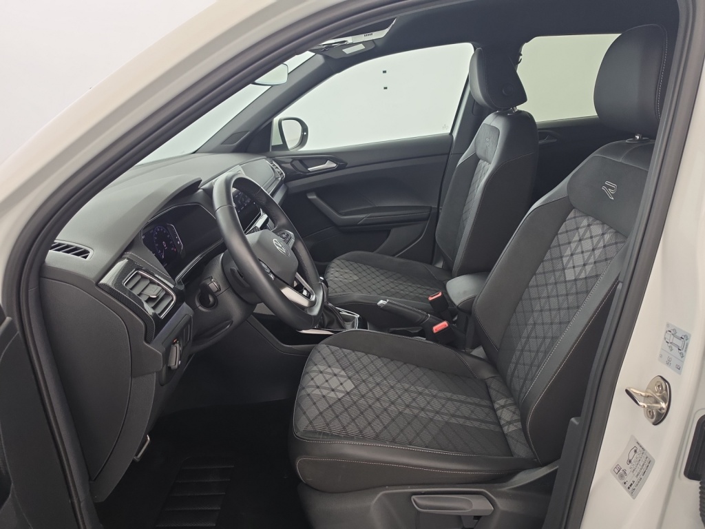 VOLKSWAGEN T-Cross R-Line 1.0 TSI 115 Start/Stop DSG7 - ref: 6-2971x263178 - Photo 9