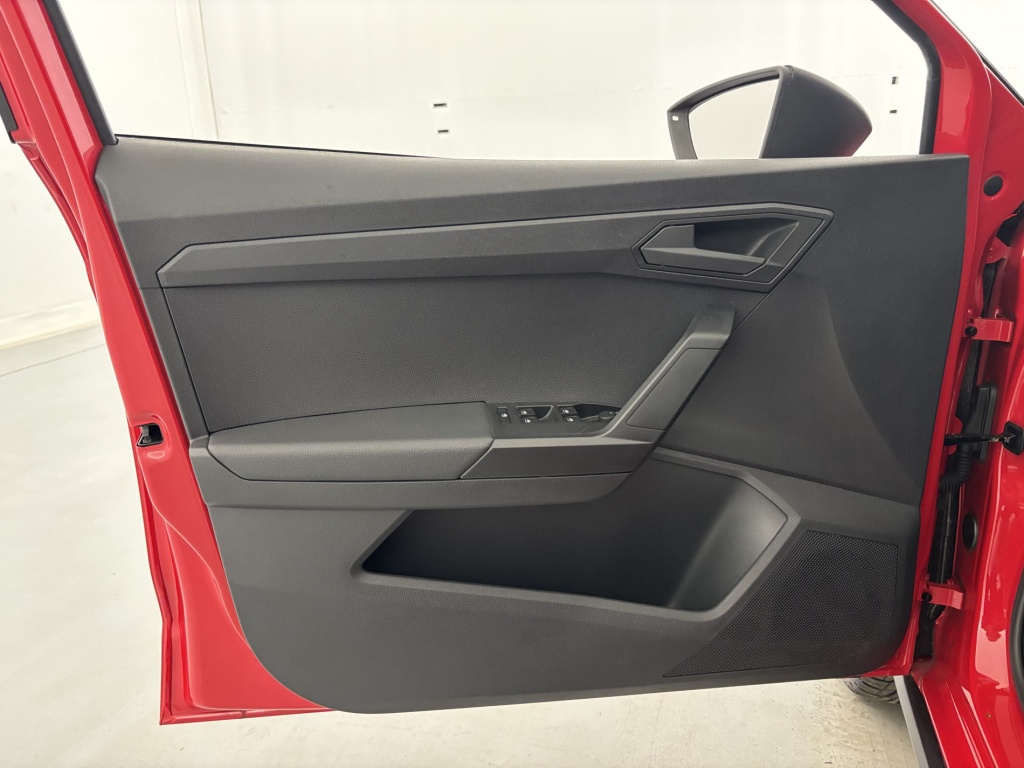 SEAT Arona Reference 1.0 EcoTSI 95 ch Start/Stop BVM5 - ref: 6-2971x264506 - Photo 11