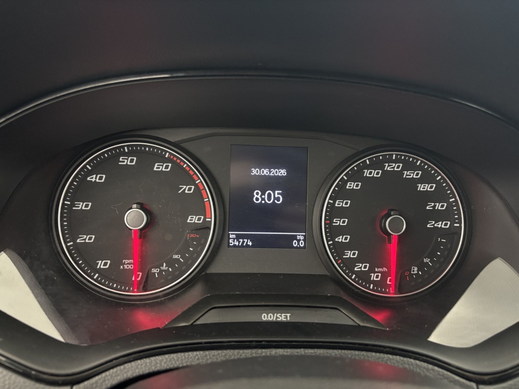 SEAT Arona Reference 1.0 EcoTSI 95 ch Start/Stop BVM5 - ref: 6-2971x264506 - Photo 17
