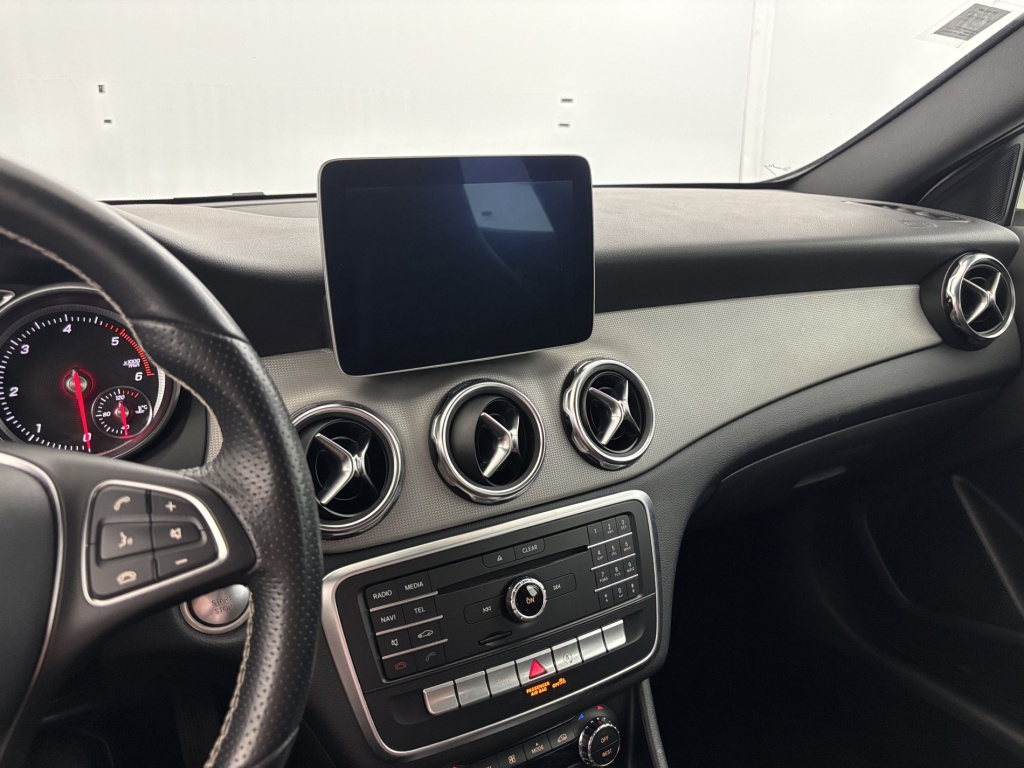 MERCEDES GLA Sensation 180 d - ref: 6-2971x264861 - Photo 12
