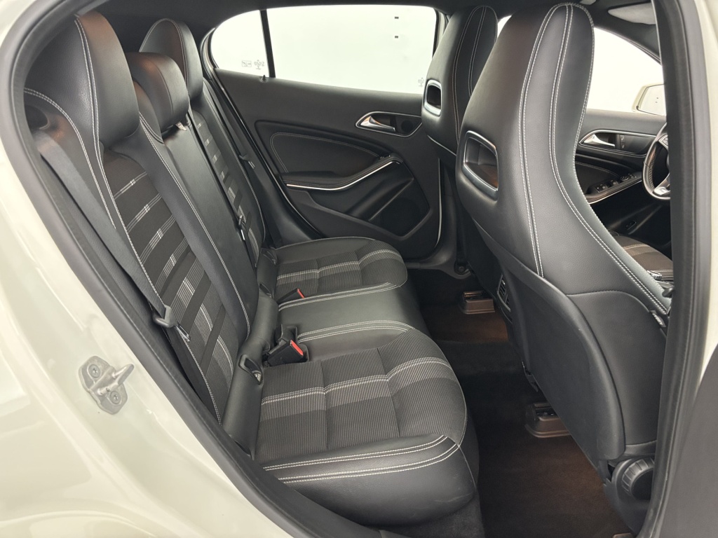 MERCEDES GLA Sensation 180 d - ref: 6-2971x264861 - Photo 16