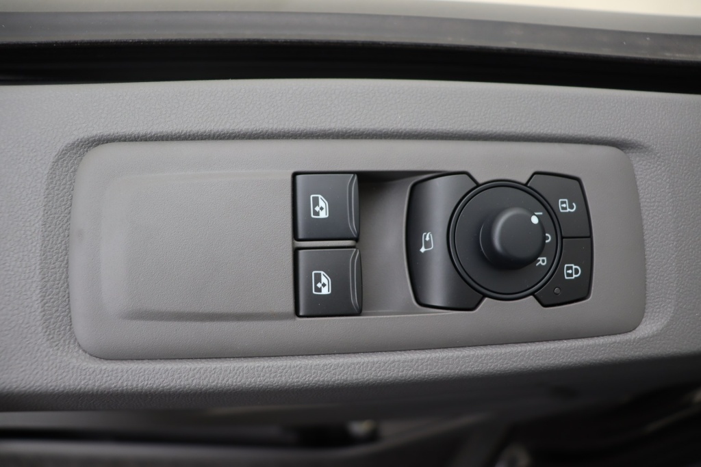 VOLKSWAGEN Transporter T7 Fourgon 3500 mm 2,0 TDI 170 hp 4Motion Aut. - ref: 7-37829 - Photo 16