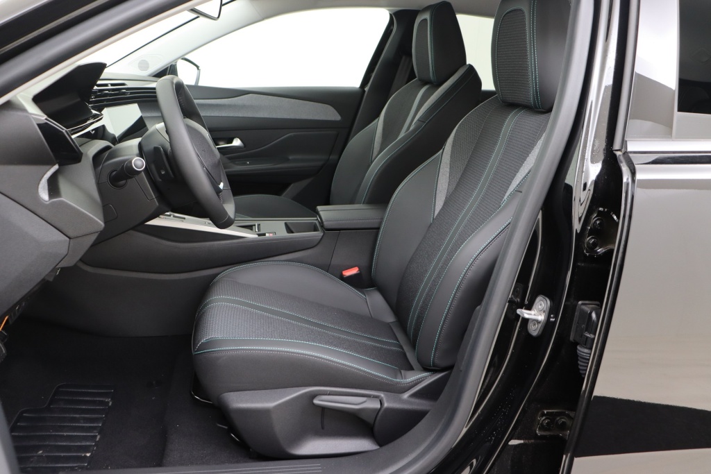 PEUGEOT 408 Allure 58 kWh Electric 214 hp Auto    - ref: 7-45787 - Photo 13