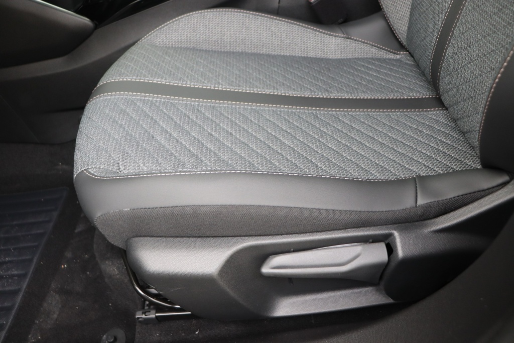 PEUGEOT 2008 Allure Hybrid 145 hp e-DSC6    - ref: 7-47732 - Photo 14