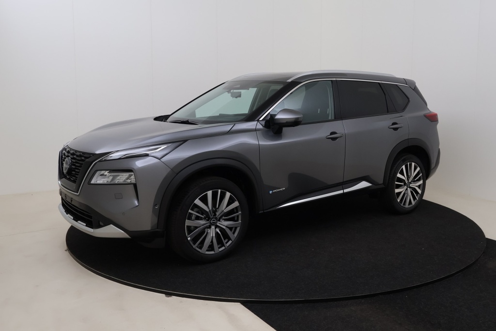 NISSAN X-Trail Tekna + Bose + Nappa + 20
