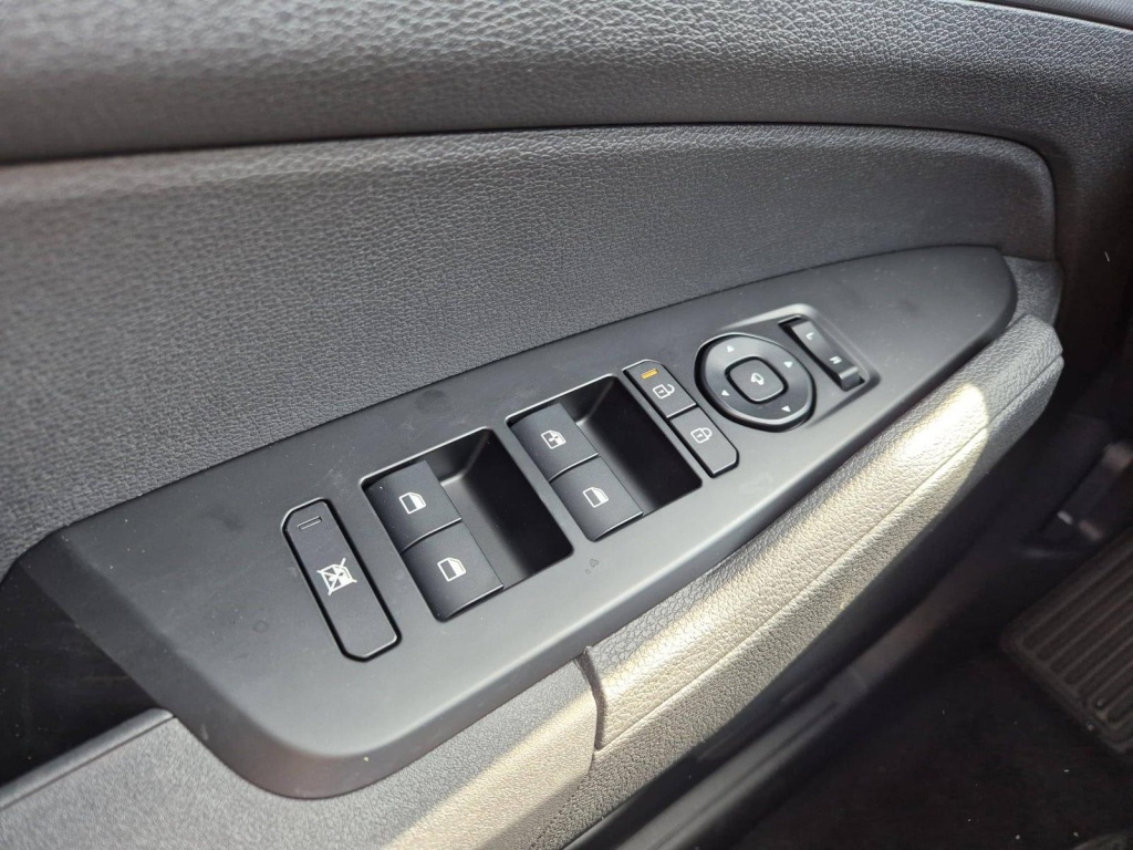 KIA Sportage Vision 1.6 Gasoline 150hp - ref: 7-49685 - Photo 10