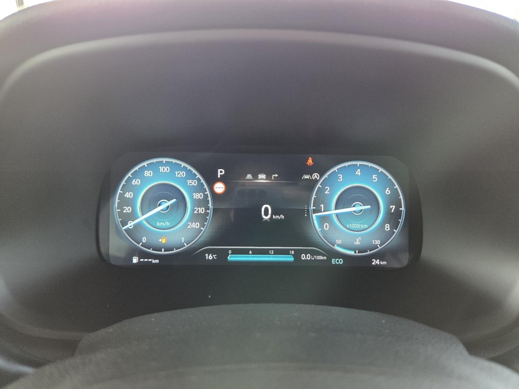 HYUNDAI i30 N-Line 1.5L T-GDI mHEV (DCT) - ref: 7-52816 - Photo 10