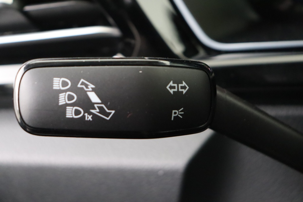 VOLKSWAGEN Caddy Maxi Style 5pl eHybrid 115 hp DSG 6 - ref: 7-52929 - Photo 18