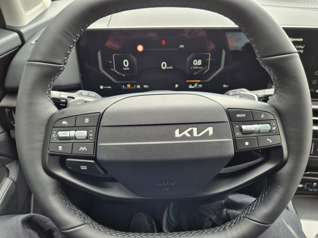 KIA Sportage 1.6 Gasoline 150hp - ref: 7-53572 - Photo 16