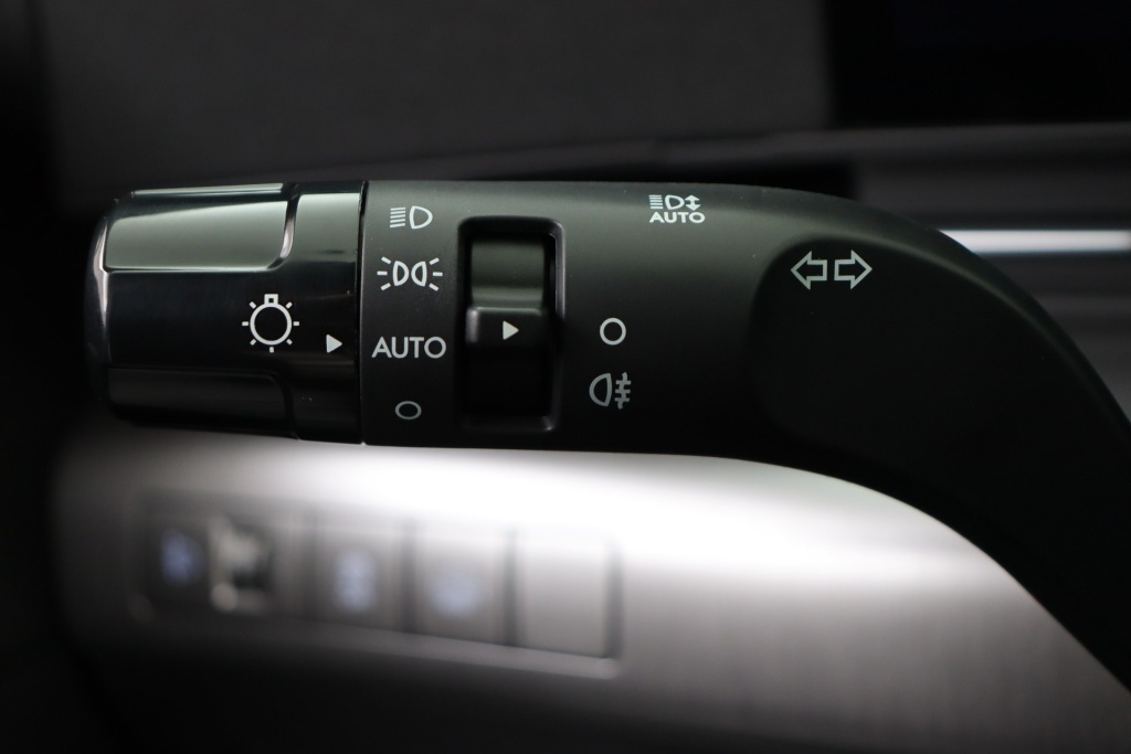 HYUNDAI Kona Feel 1.6 Gdi HEV 138 hp 6DCT - ref: 7-54419 - Photo 18